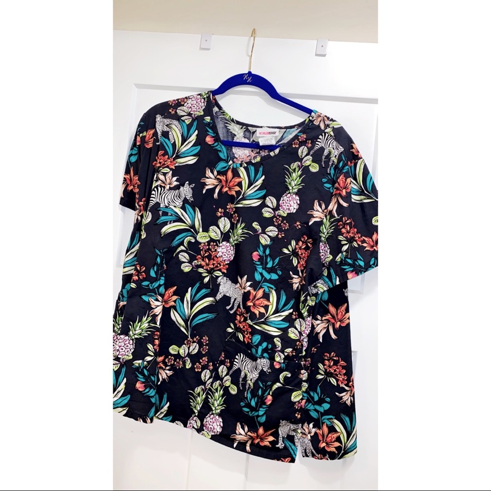 XXL Jungle Scrub Top